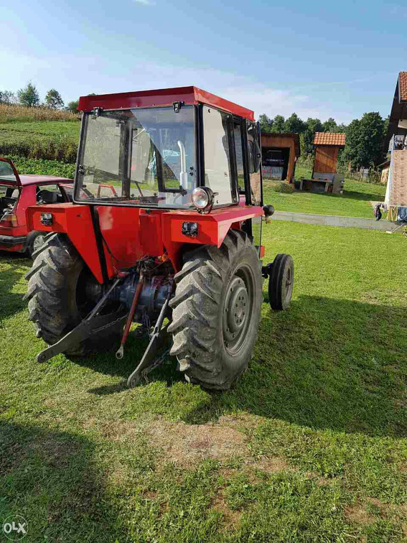 Imt Kabina Za Traktor Eljko Modri A Agr Dijelovi Olx Ba