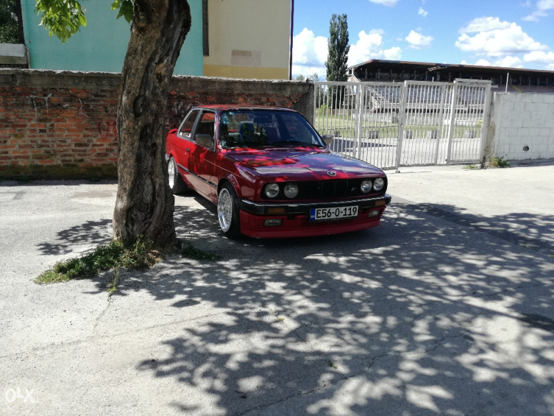 BMW e30