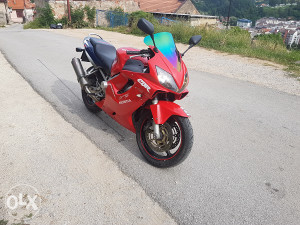 Motocikl Honda cbr 600