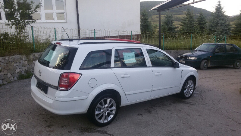 Opel Astra 2007.g cdti full extra stanje tek uvezena