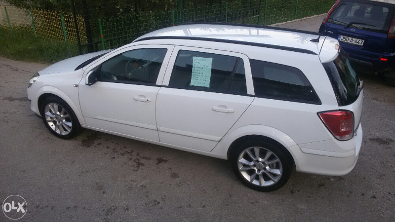 Opel Astra 2007.g cdti full extra stanje tek uvezena