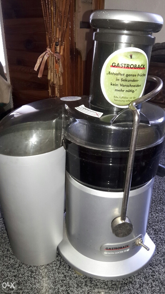 Sokovnik skoro nov Sokovnici/Cijedilice za voće