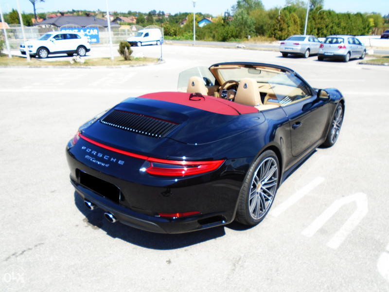 Porsche 911 Carrera 4 Cabriolet