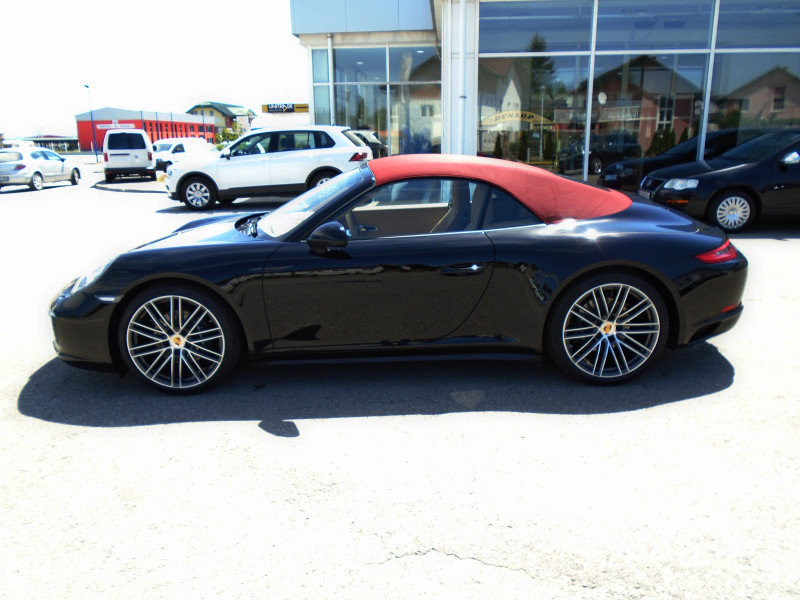 Porsche 911 Carrera 4 Cabriolet