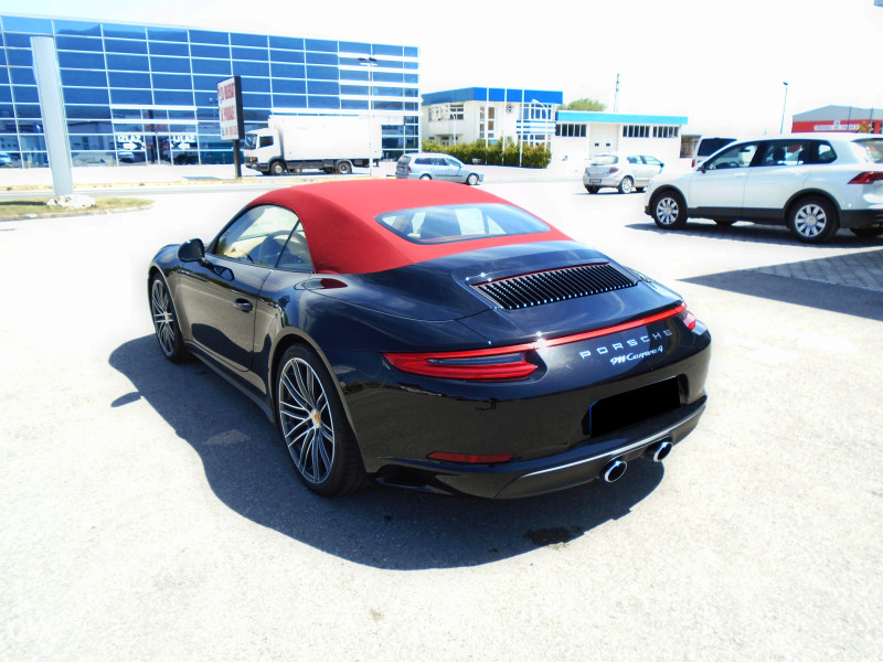 Porsche 911 Carrera 4 Cabriolet