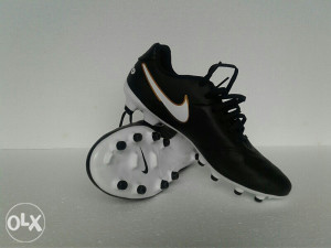Kopacke NIKE TIEMPO NOVE 42 broj