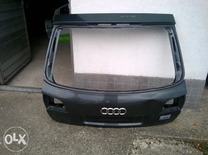 ZADNJA HAUBA AUDI A4 KARAVAN/DIJELOVI AUDI