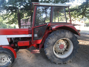 traktor internacional 644