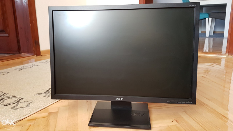 Acer V223W 22" LCD Monitor