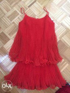 Leprsava crvena haljina