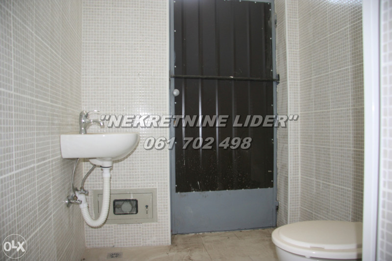 Prodaja - Renoviran poslovni prostor 70 m², Slatina