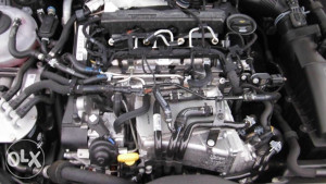 VW GOLF 7 TOURAN OCTAVIA MOTOR 1.6 TDI 81 KW-CRKB