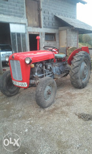 Traktor imt 539