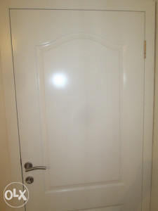 Bijela sobna vrata: stilska (krilo sa štokom puno drvo)