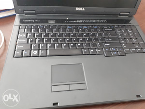 Laptop Dell Vostro 1710 - neispravan za dijelove