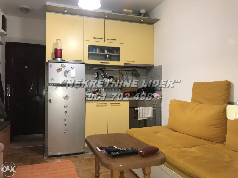 Garsonjera na dobroj lokaciji 14,4m2, Mejdan