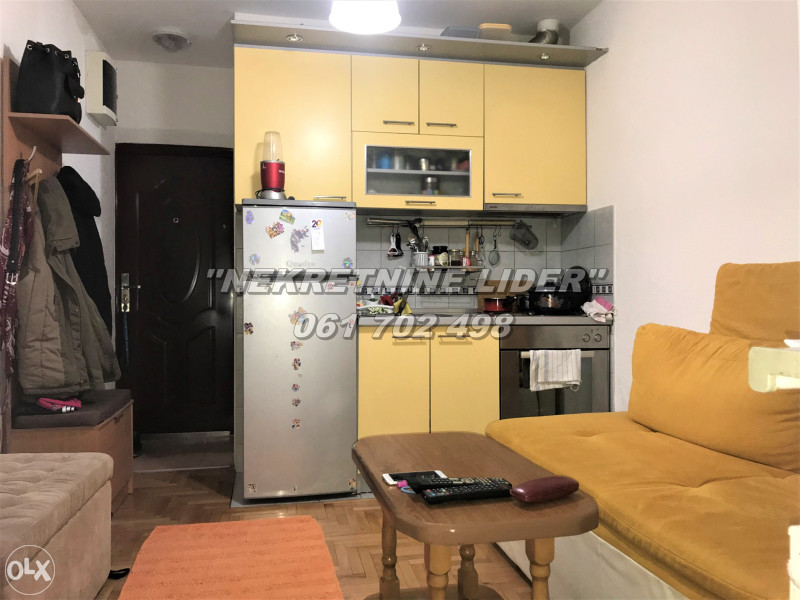 Garsonjera na dobroj lokaciji 14,4m2, Mejdan