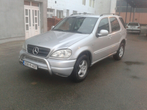 Mercedes-Benz ML 270