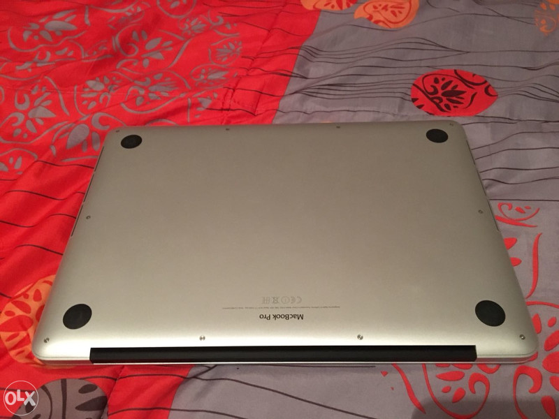 MacBook pro i5 Erliy 2015