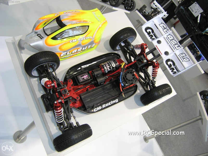 RC AUTO GRAUPNER FLASH BRUSHLESS BUGGY 1:8 LIPO 2,4GHz