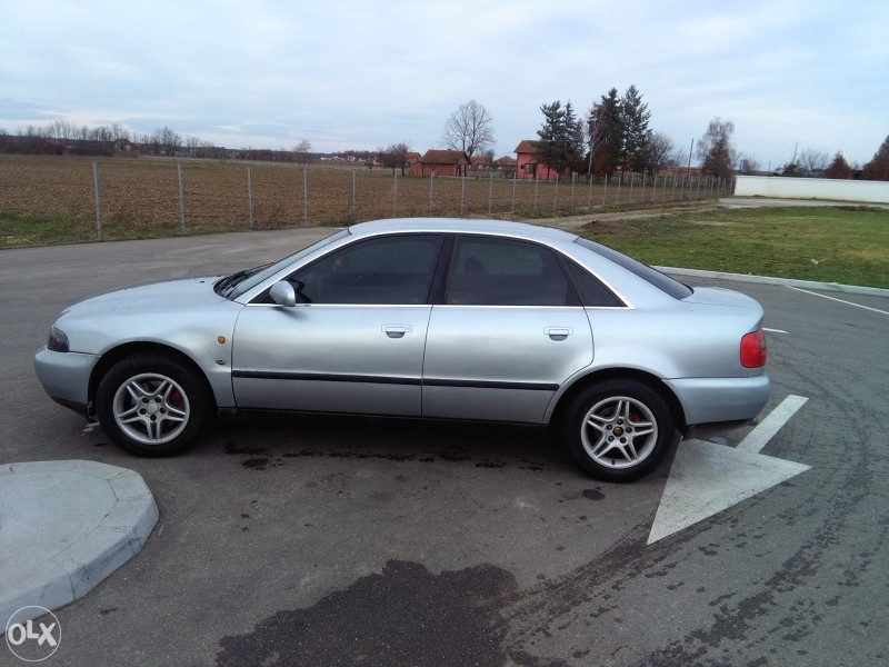 Audi A4 1.8 sekv plin