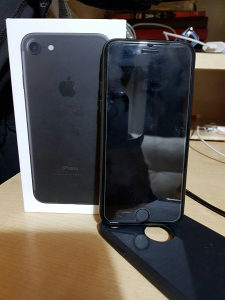 APPLE iPHONE 7 KAO NOV 10/10  POD GARANCIJOM