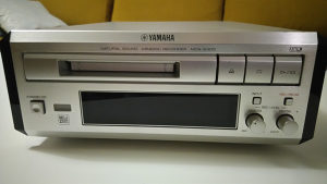 Yamaha MDX-E300 Mini Disc recorder