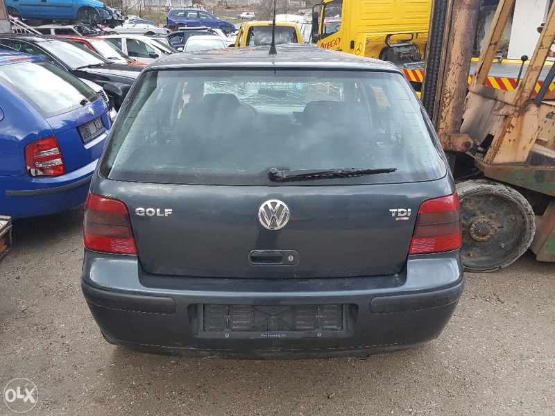 golf 4 , 1.9 tdi 66 kw , klima , 4 vrata - dijelovi