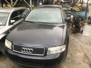 Audi A4 u dijelovima