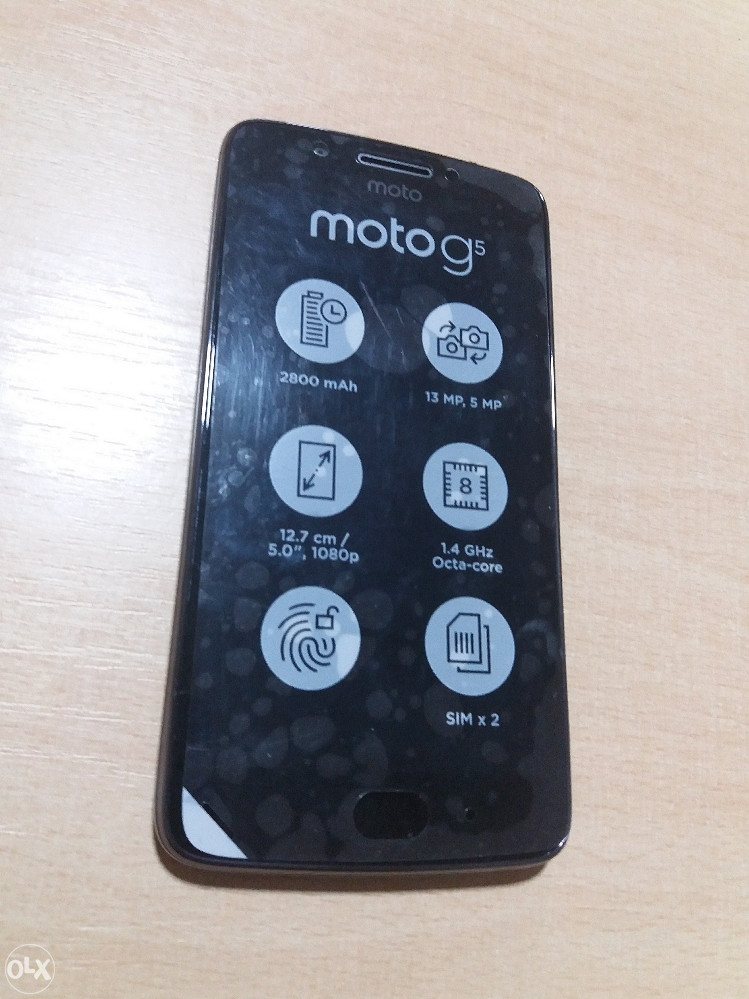 Motorola 5g kao nov