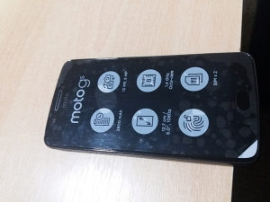Motorola 5g kao nov
