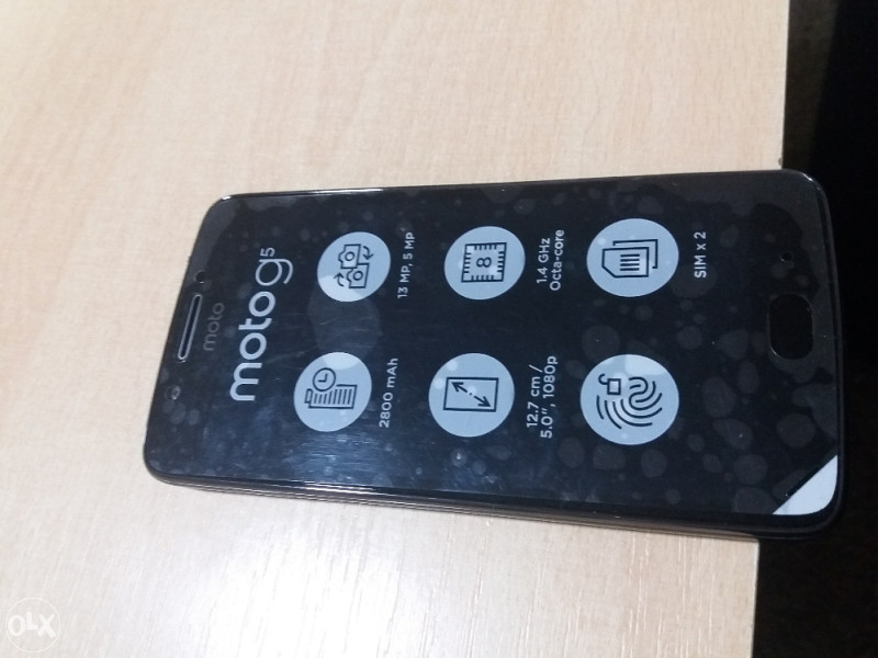 Motorola 5g kao nov