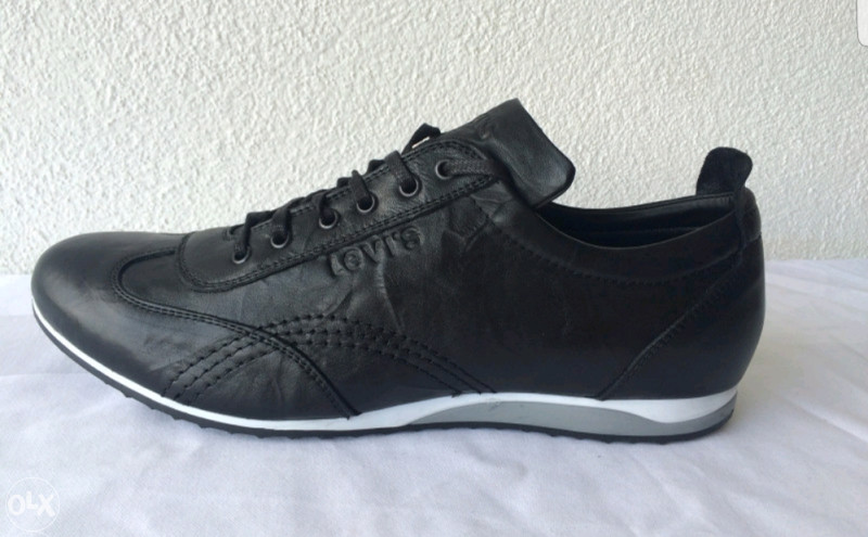 Elegantne cipele/patike Levis kozne muske