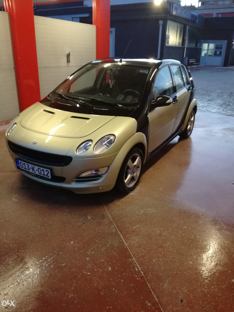 SMART FORFOUR 4 VRATA,KLIMA, 1,3 benzin,Tek registrovan