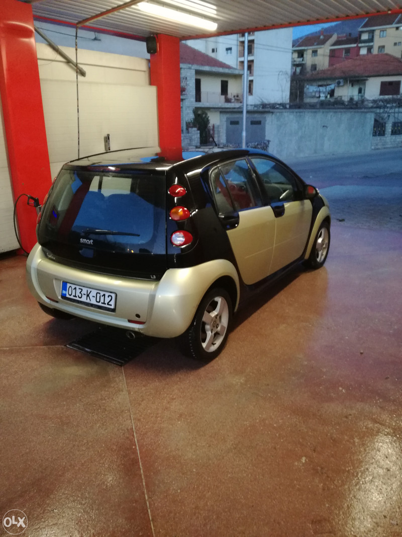 SMART FORFOUR 4 VRATA,KLIMA, 1,3 benzin,Tek registrovan