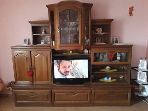 Regal vetrina komoda ormarići