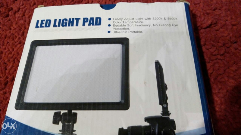 NEEWER NWpad-22 112 LED 12 W UltraSlim fur DSLR
