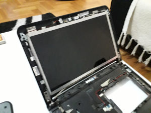 ekran za laptop