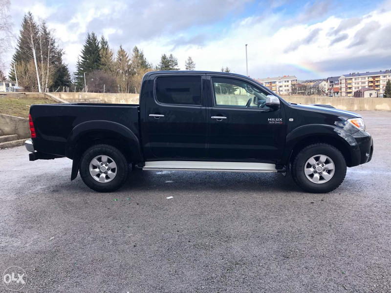 TOYOTA Hilux 3.0 D4D