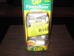 Punjač baterija GP power bank