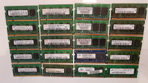 RAM DDR 2 512MB ZA LAPTOP VIŠE PLOČICA