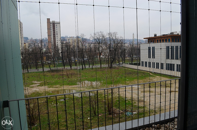 SIGENX prodaje:  Luksuzni stan 67m2 Importane centar