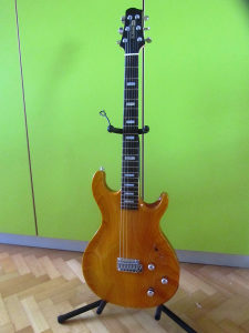 gitara line 6 variax 700 made in japan