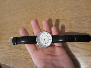 Muski Sat Q Q Nakit I Satovi Rucni Satovi Gradacac Olx Ba