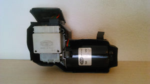 Punto 1, motor prednjeg brisaca.