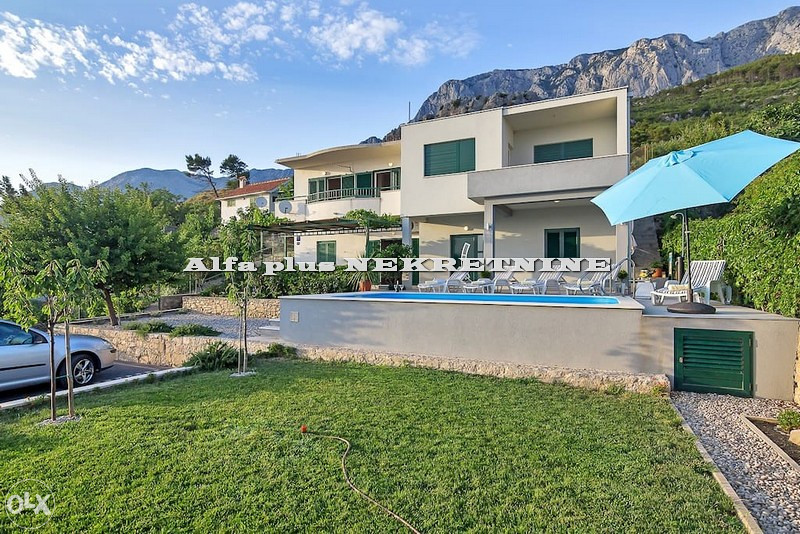 Makarska - Kuća sa bazenom