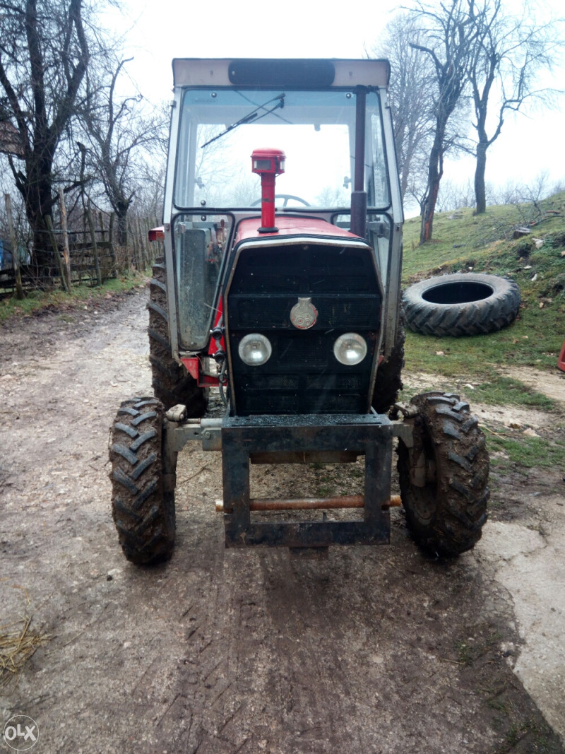 Traktor imt 560