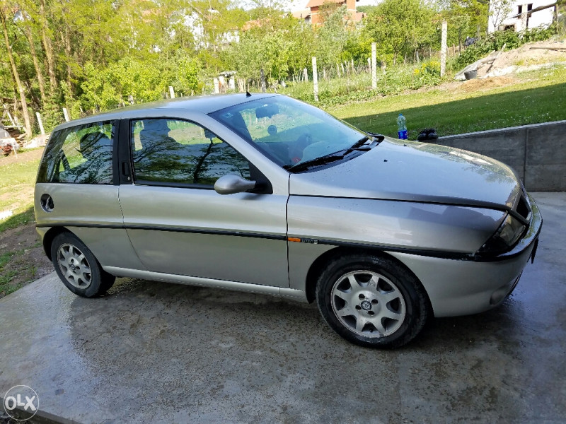 Lancia Ypsilon