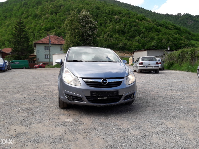 Opel Corsa 1.2b 2007 god. Extra stanje