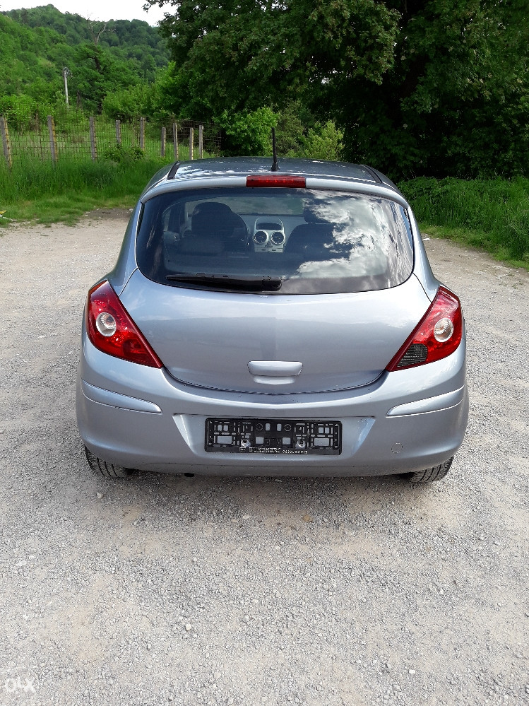 Opel Corsa 1.2b 2007 god. Extra stanje